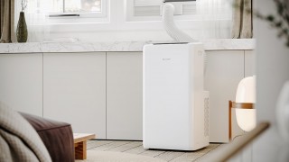 Sharp UL-C12EA-W - aranżacja klimatyzatora